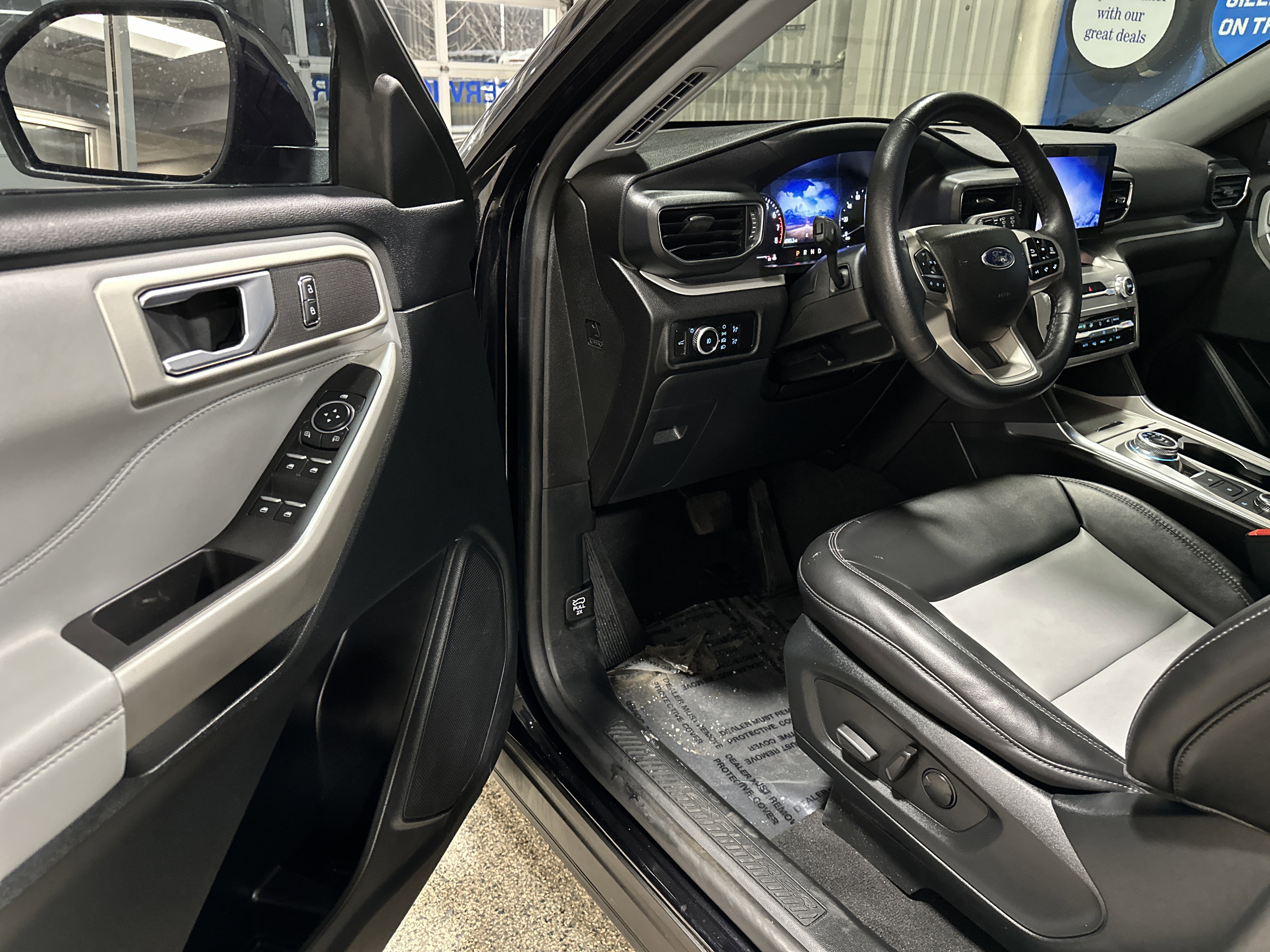 Certified 2023 Ford Explorer XLT w/ Equipment Group 202A image 14