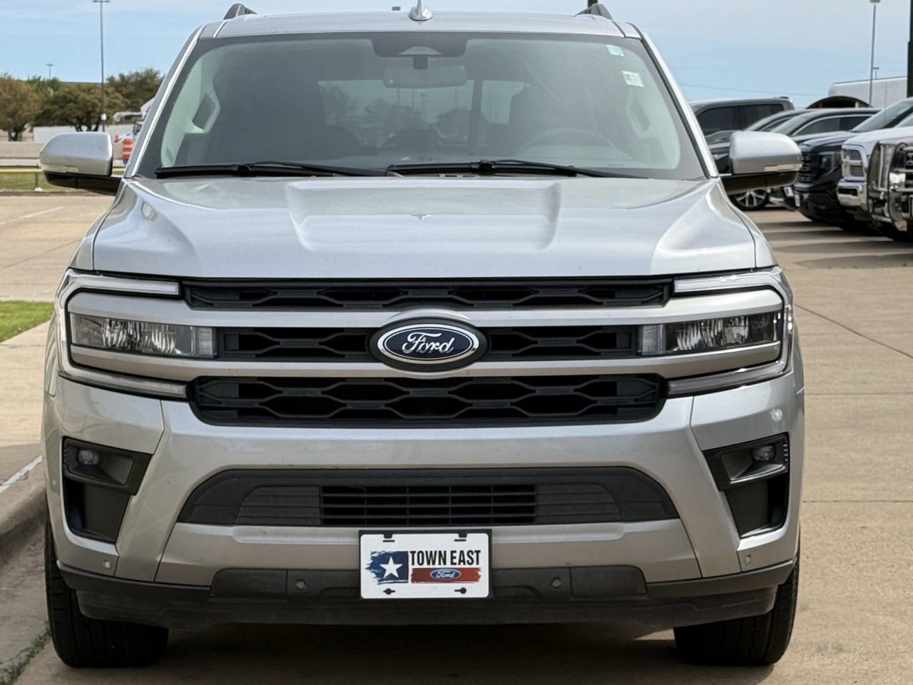 Certified 2022 Ford Expedition XLT image 8