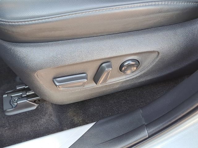 Used 2024 Toyota Highlander Platinum AWD/4WD image 25