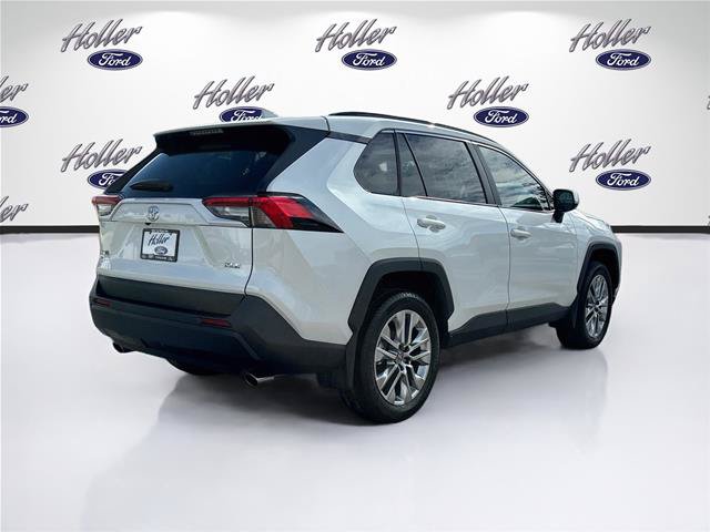 Used 2025 Toyota RAV4 XLE Premium w/ Weather Package FWD image 8