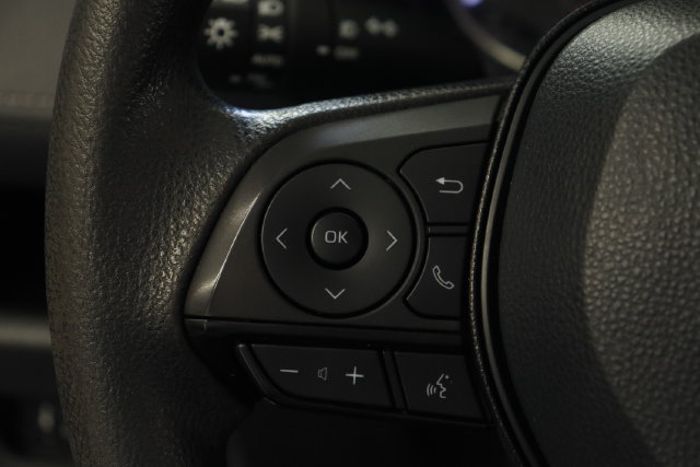 Used 2021 Toyota RAV4 XLE FWD image 14