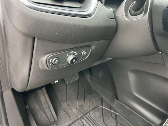 Used 2024 Chevrolet Equinox Premier image 31