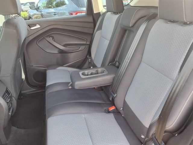 Certified 2017 Ford Escape SE w/ Equipment Group 201A FWD image 6
