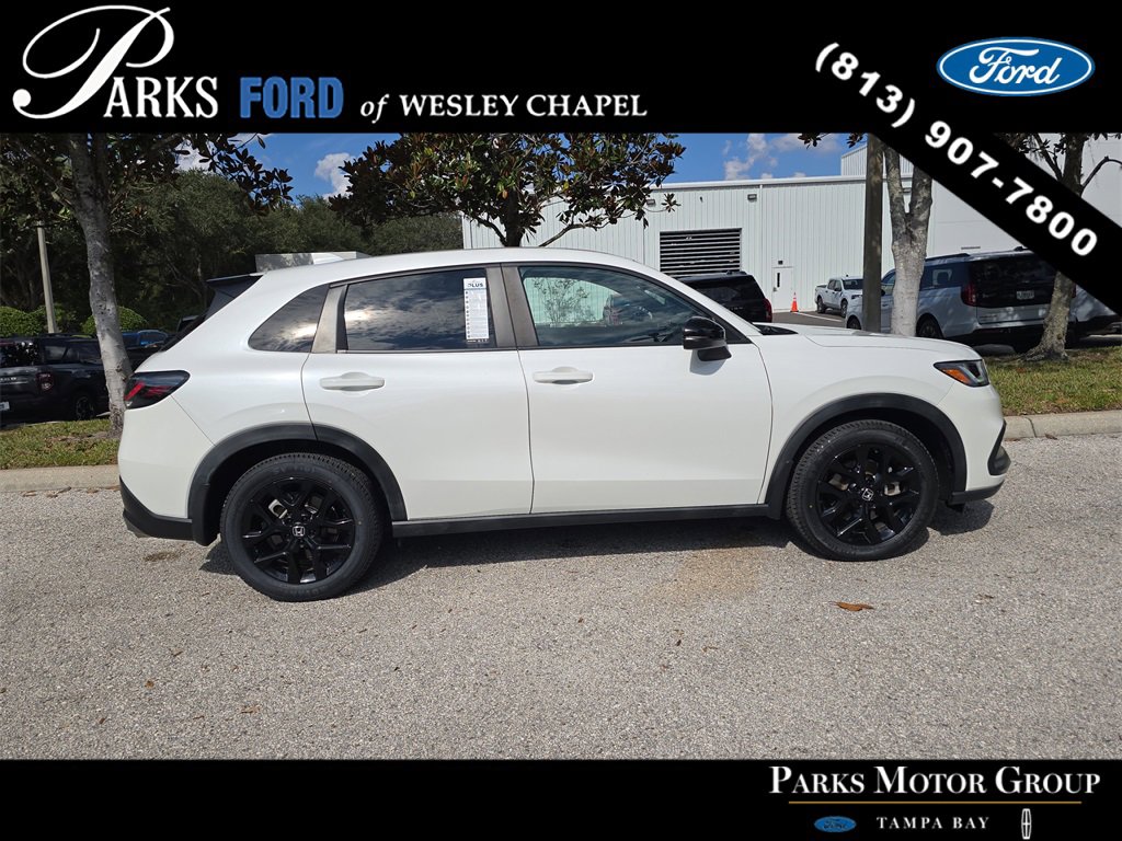 Used 2023 Honda HR-V Sport image 4