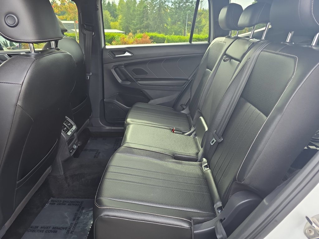 Used 2022 Volkswagen Tiguan SE R-Line AWD/4WD image 9