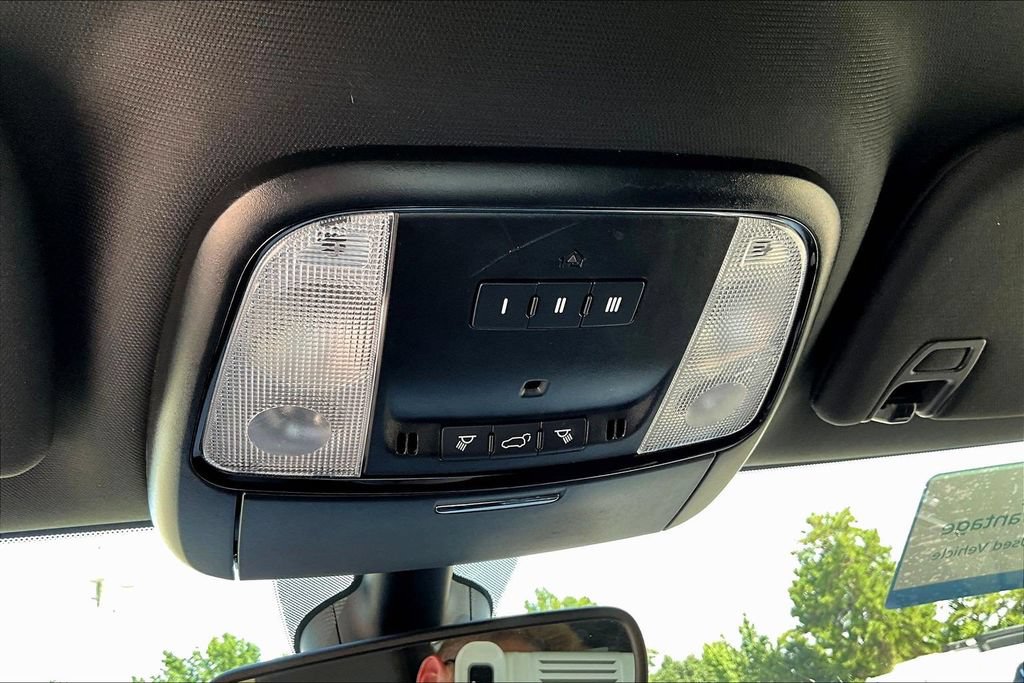 Used 2025 Dodge Durango GT AWD/4WD image 17