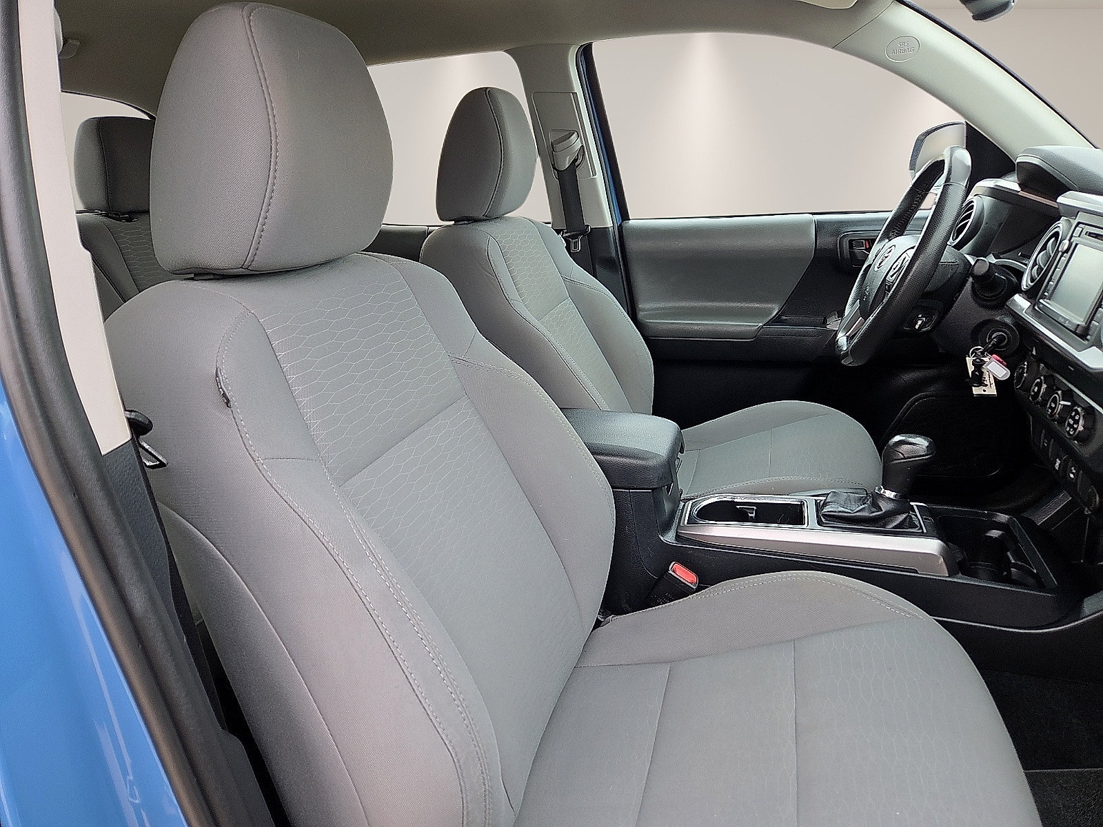 Used 2019 Toyota Tacoma SR5 AWD/4WD image 8