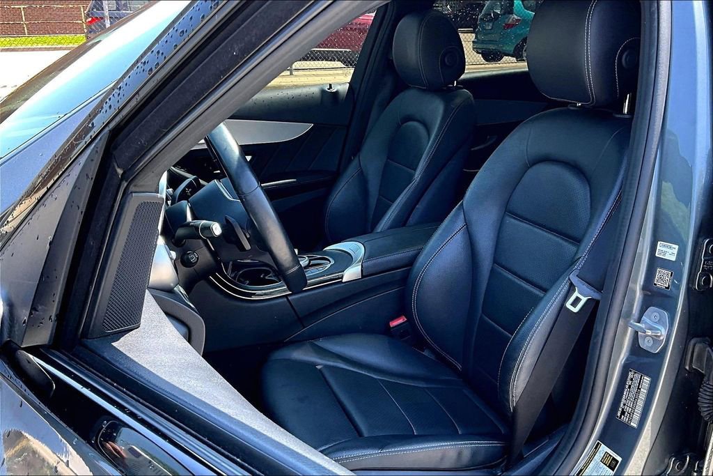 Used 2021 Mercedes-Benz C 300 4MATIC Sedan w/ AMG Line image 24