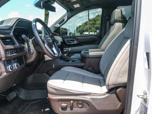Used 2023 GMC Yukon XL SLT w/ SLT Premium Package RWD image 11