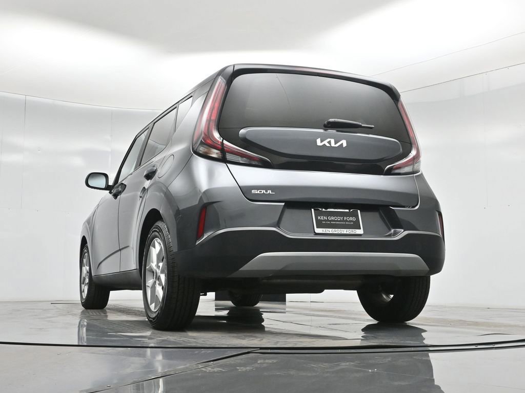 Used 2023 Kia Soul LX w/ Option Group 015 image 21