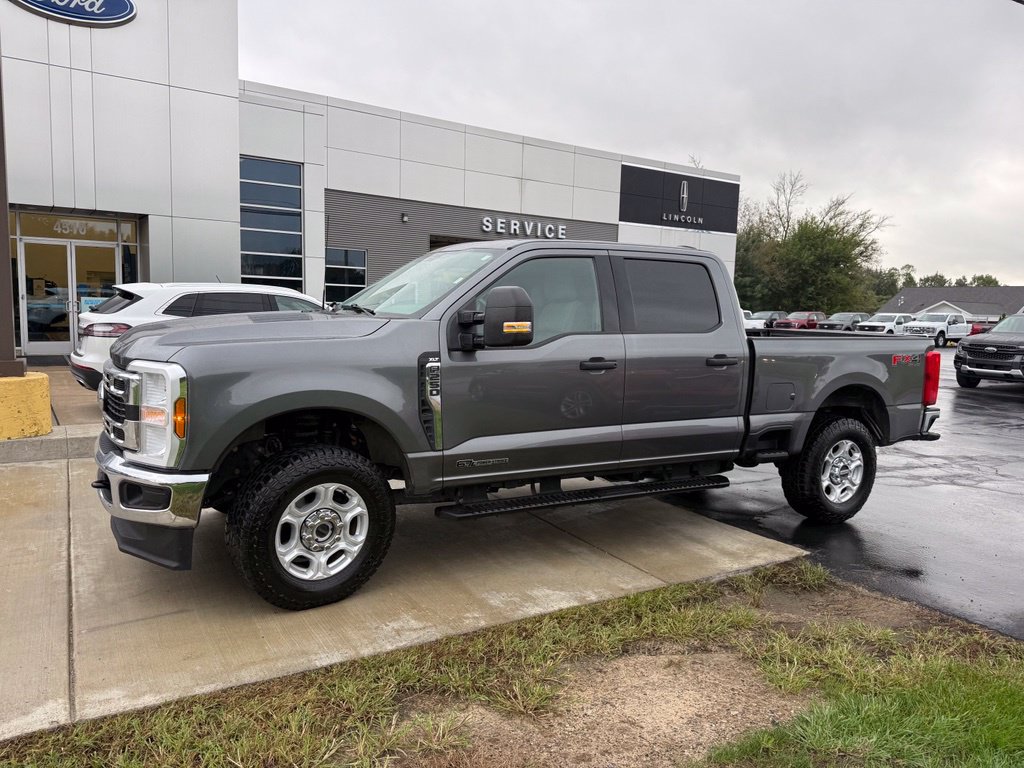 Certified 2025 Ford F250 XLT w/ FX4 Off-Road Package AWD/4WD image 5