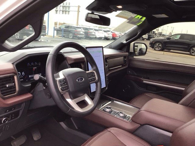 Certified 2024 Ford Expedition Limited AWD/4WD image 9