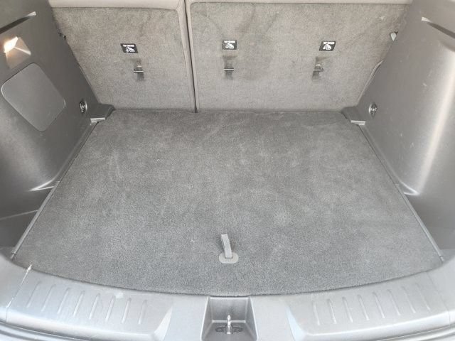 Used 2025 Chevrolet TrailBlazer LT AWD/4WD image 32