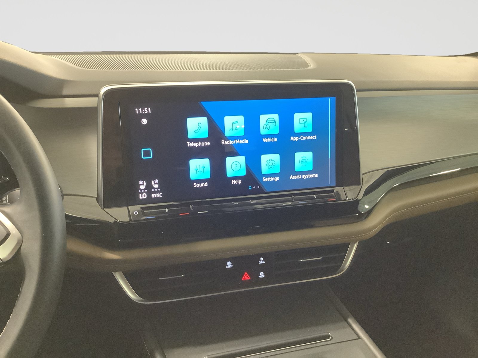 Used 2024 Volkswagen Atlas Cross Sport SE FWD image 15
