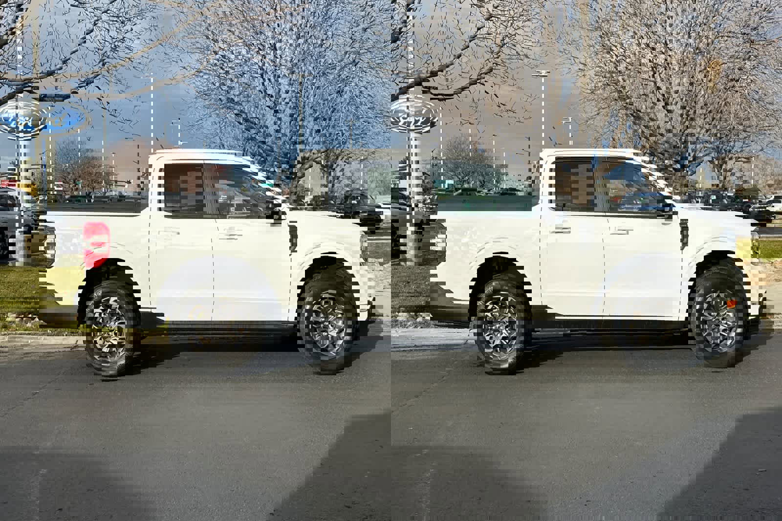 Certified 2024 Ford Maverick Lariat image 8