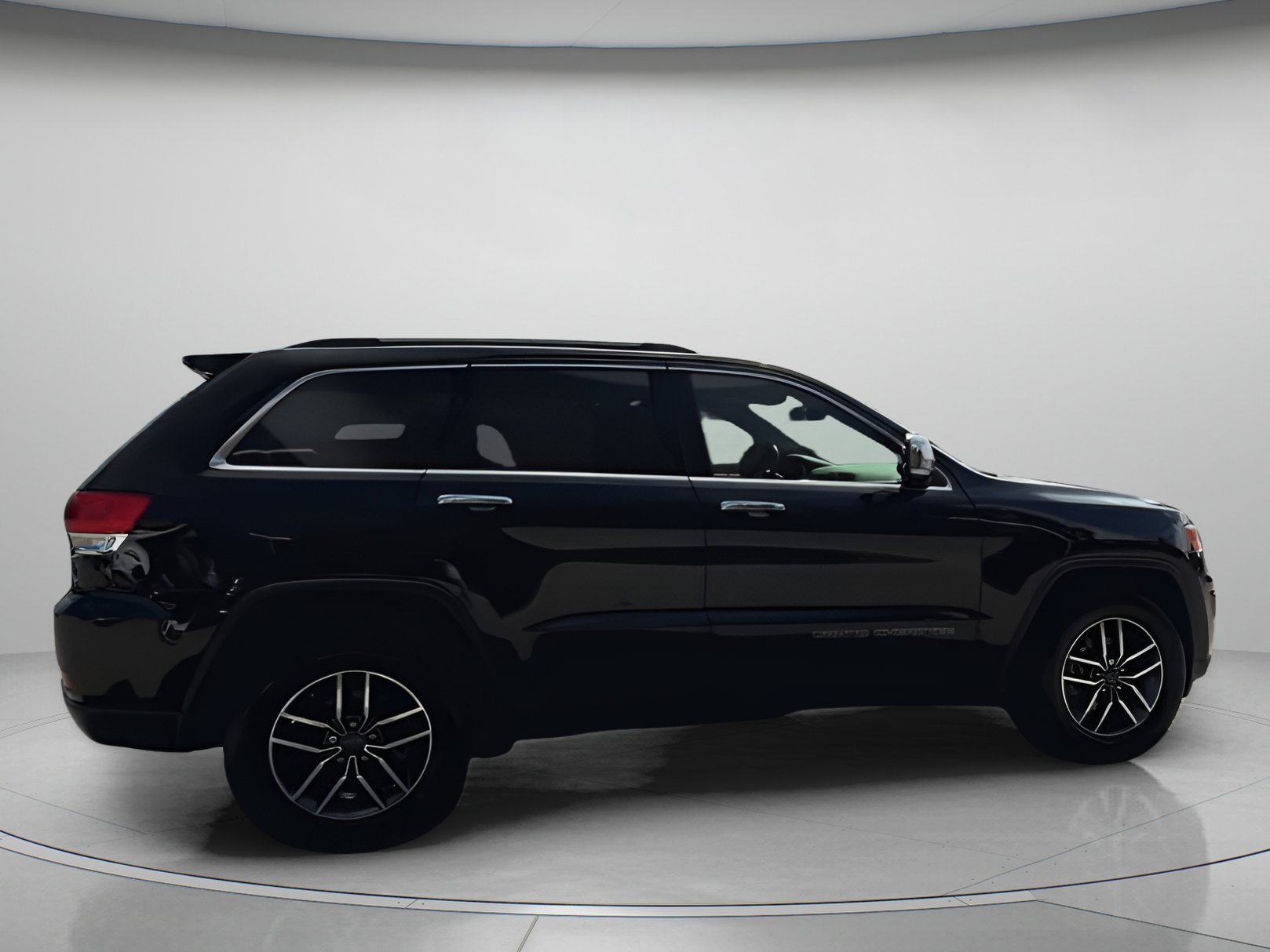 Used 2019 Jeep Grand Cherokee Limited image 31