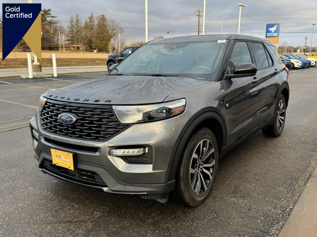 Certified 2022 Ford Explorer ST-Line w/ Class IV Trailer Tow Package image 1