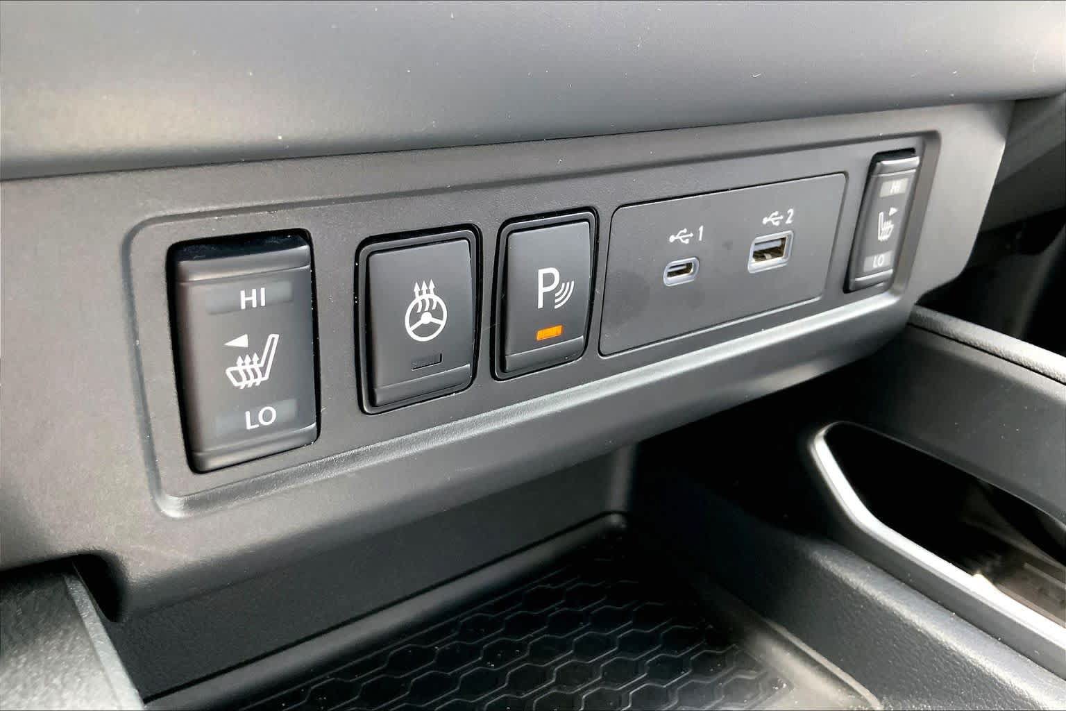 Used 2026 Nissan Frontier SV w/ All-Weather Content Package AWD/4WD image 34