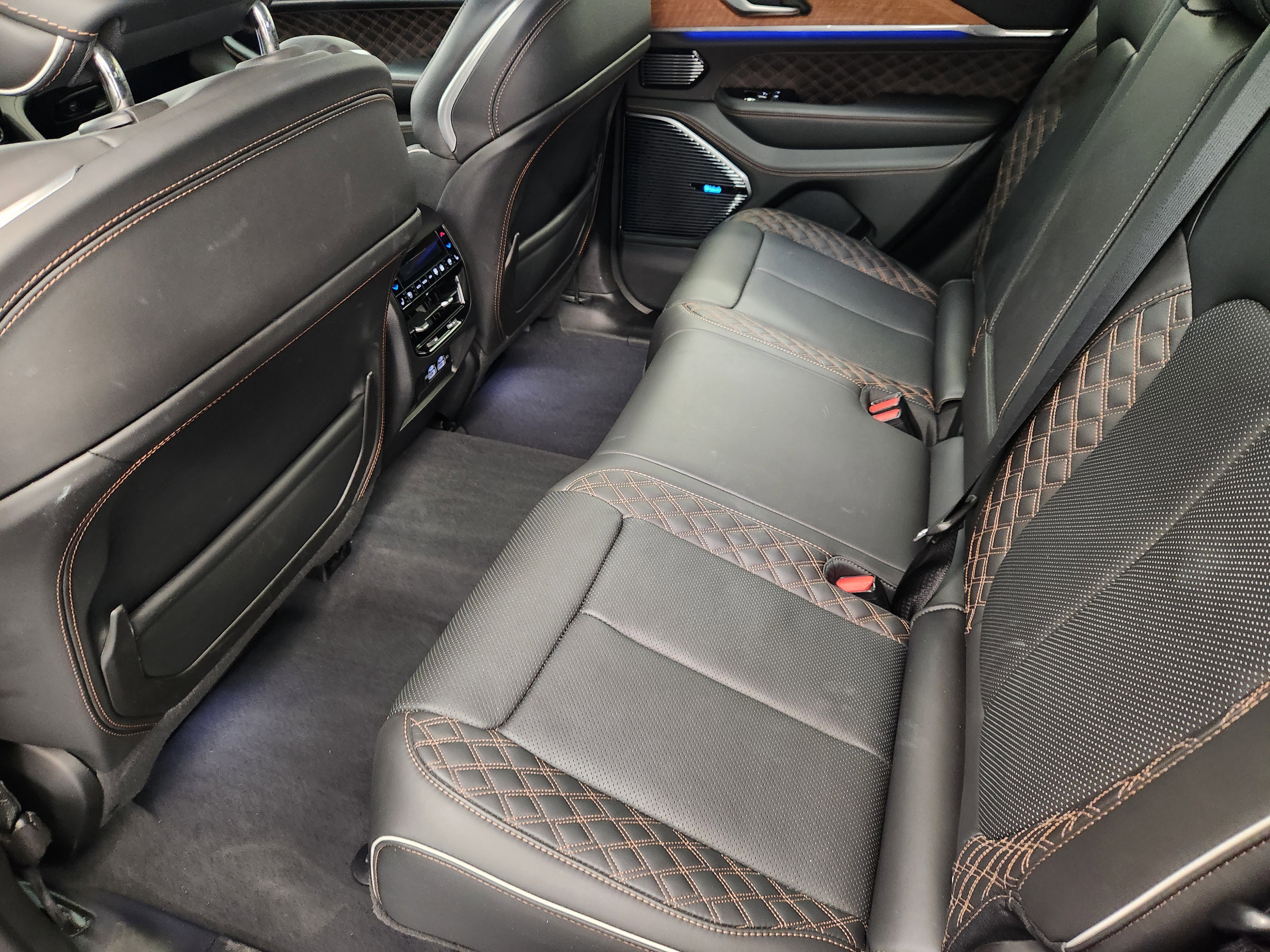 Used 2023 Jeep Grand Cherokee Summit image 28