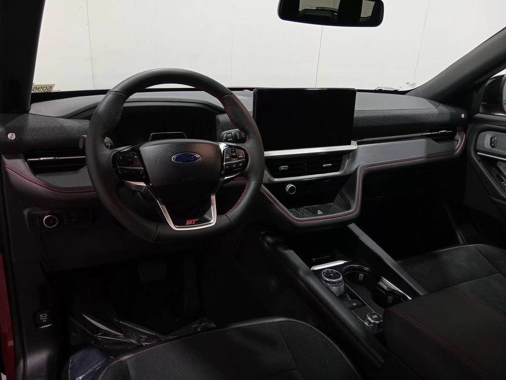 Certified 2025 Ford Explorer ST AWD/4WD image 15