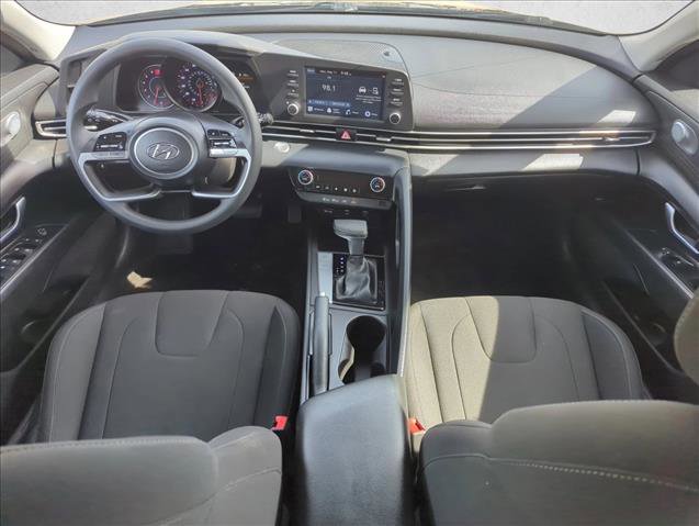 Used 2023 Hyundai Elantra SEL FWD image 18