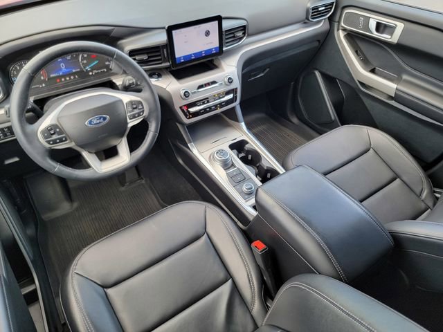 Certified 2023 Ford Explorer XLT w/ Equipment Group 202A AWD/4WD image 39