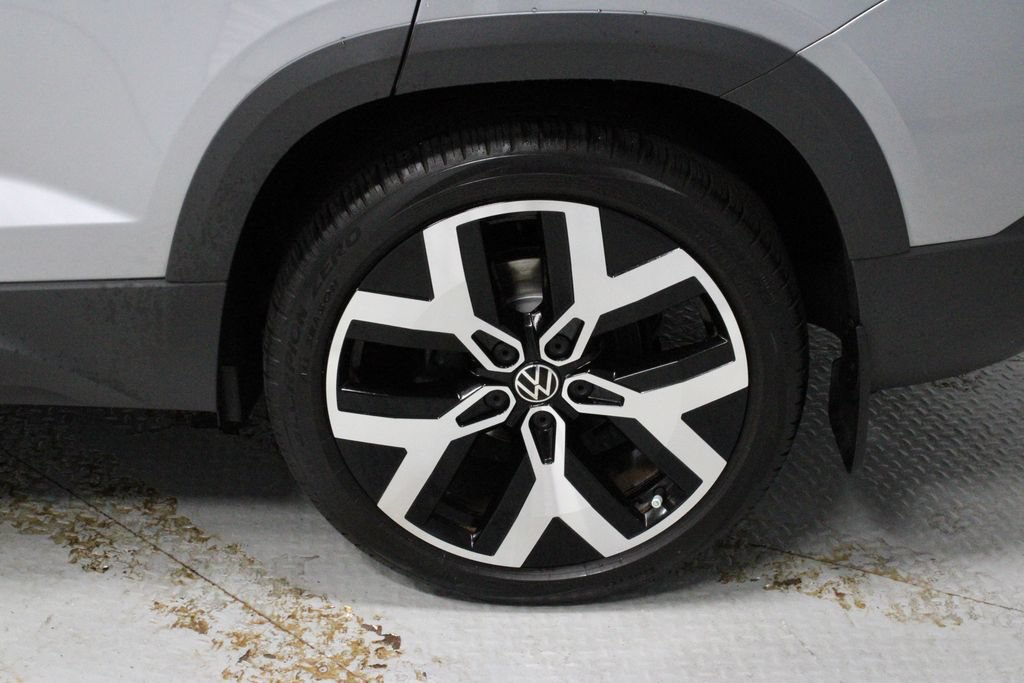Used 2023 Volkswagen Taos SEL AWD/4WD image 19