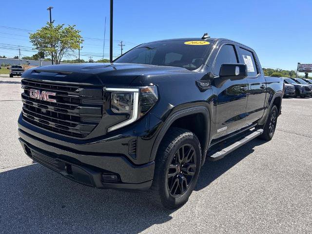 Used 2022 GMC Sierra 1500 Elevation w/ Elevation Premium Package AWD/4WD image 7