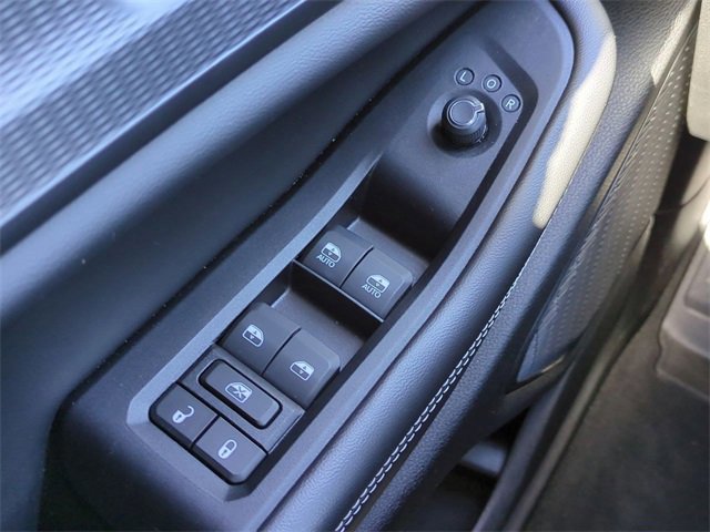Used 2024 Jeep Grand Cherokee Altitude image 24