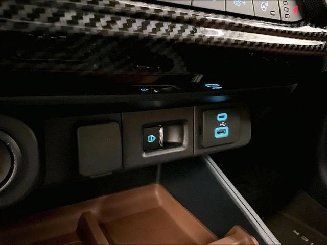 Certified 2022 Ford Maverick Lariat w/ Lariat Luxury Package AWD/4WD image 31