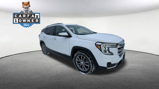 Used 2022 GMC Terrain SLT image 2