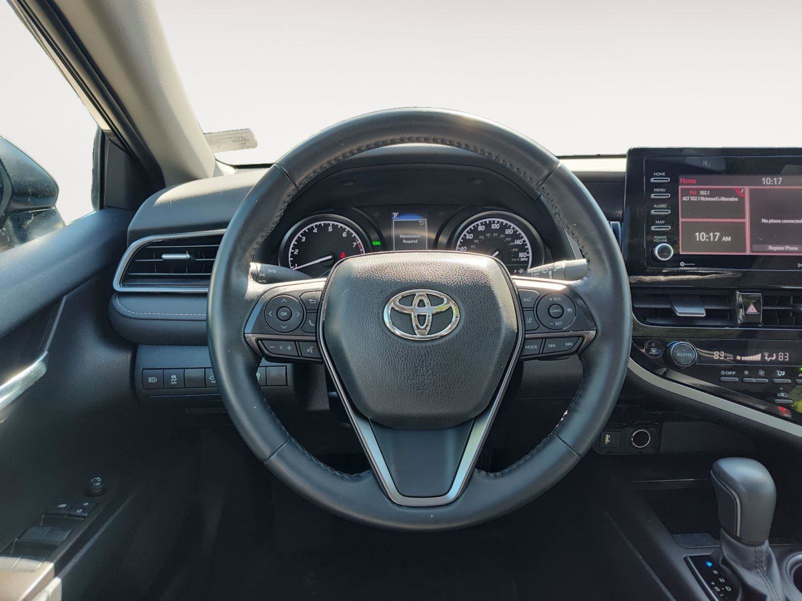 Used 2024 Toyota Camry SE w/ Cold Weather Package FWD image 12