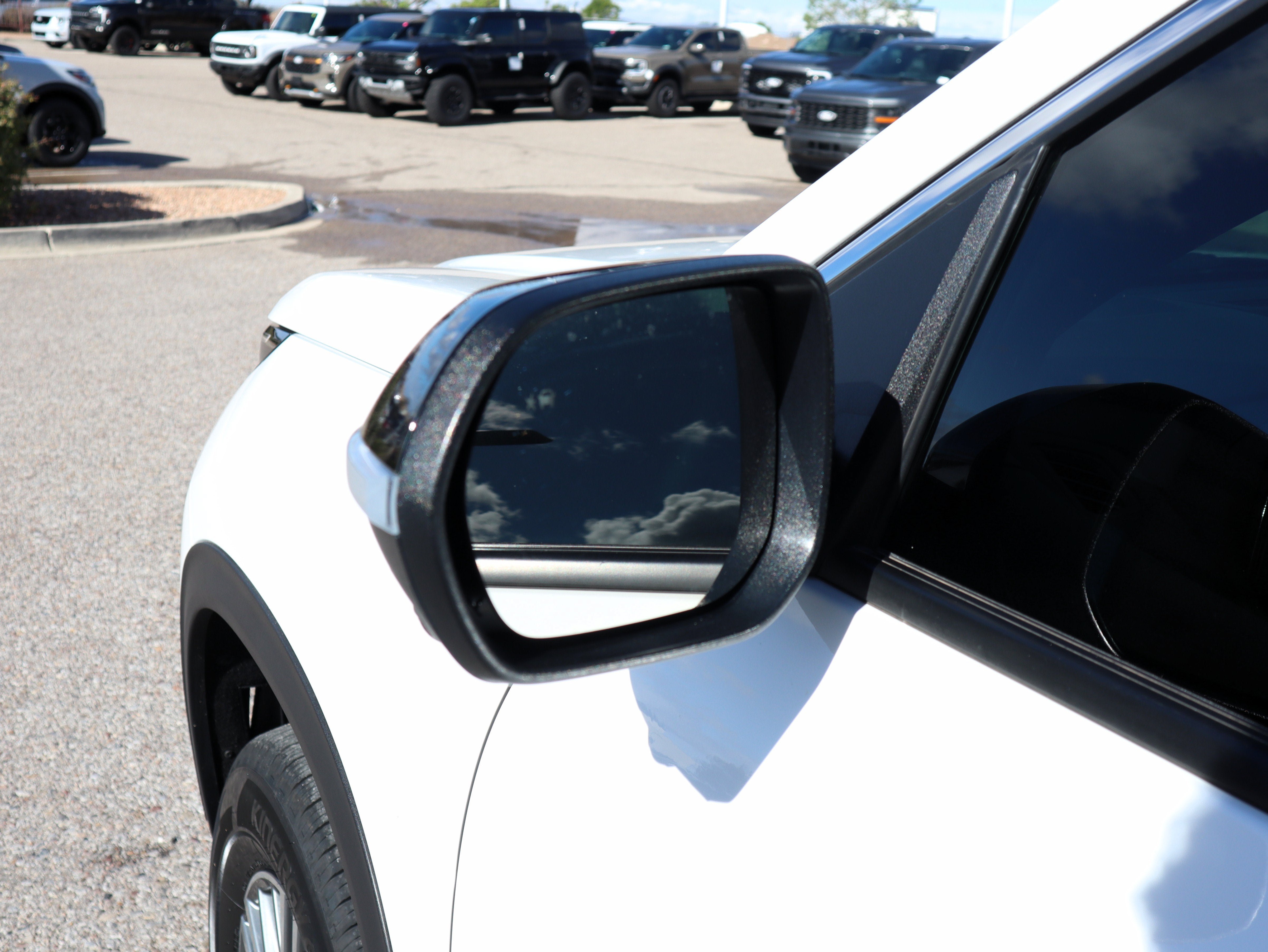 Used 2024 Chevrolet Traverse LT AWD/4WD image 17