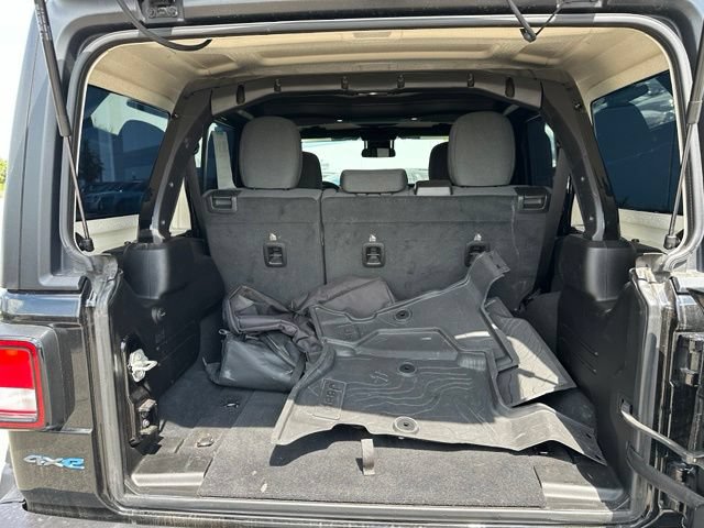 Used 2024 Jeep Wrangler Unlimited AWD/4WD image 9