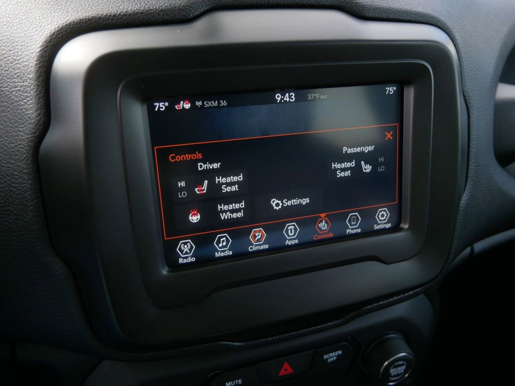 Used 2018 Jeep Renegade Trailhawk AWD/4WD image 28
