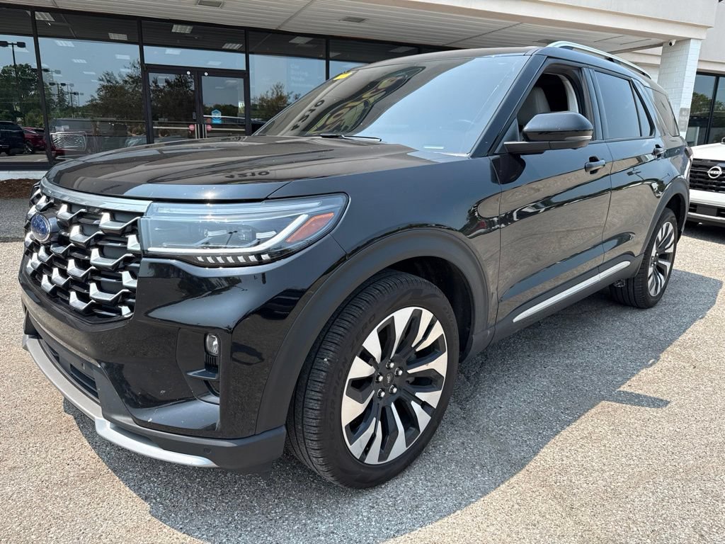 Certified 2025 Ford Explorer Platinum w/ LUX Leather Package AWD/4WD image 8