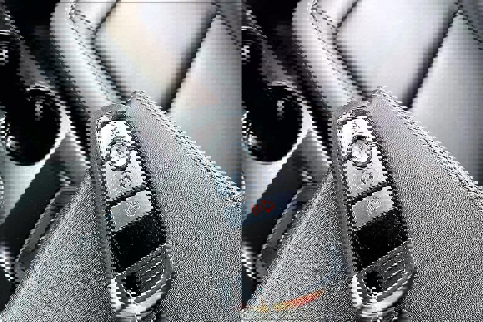 Certified 2025 Ford Bronco Outer Banks w/ Black Appearance Package image 16