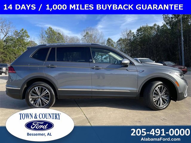 Used 2024 Volkswagen Tiguan Wolfsburg Edition image 6