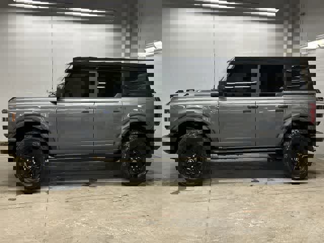 Certified 2022 Ford Bronco Black Diamond image 2