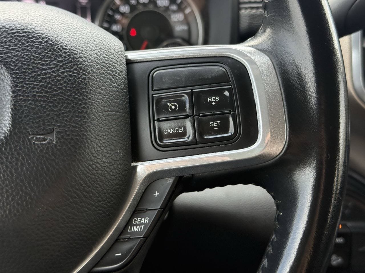 Used 2022 RAM 2500 Laramie AWD/4WD image 14