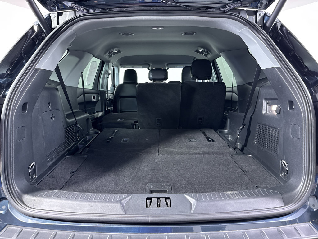 Certified 2024 Ford Explorer XLT w/ Equipment Group 202A AWD/4WD image 7