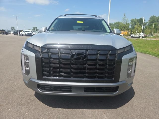 Used 2024 Hyundai Palisade Limited FWD image 4
