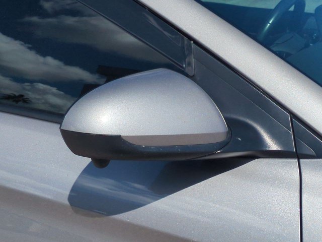 Used 2020 Hyundai Elantra Value Edition w/ Winter Weather Package FWD image 12