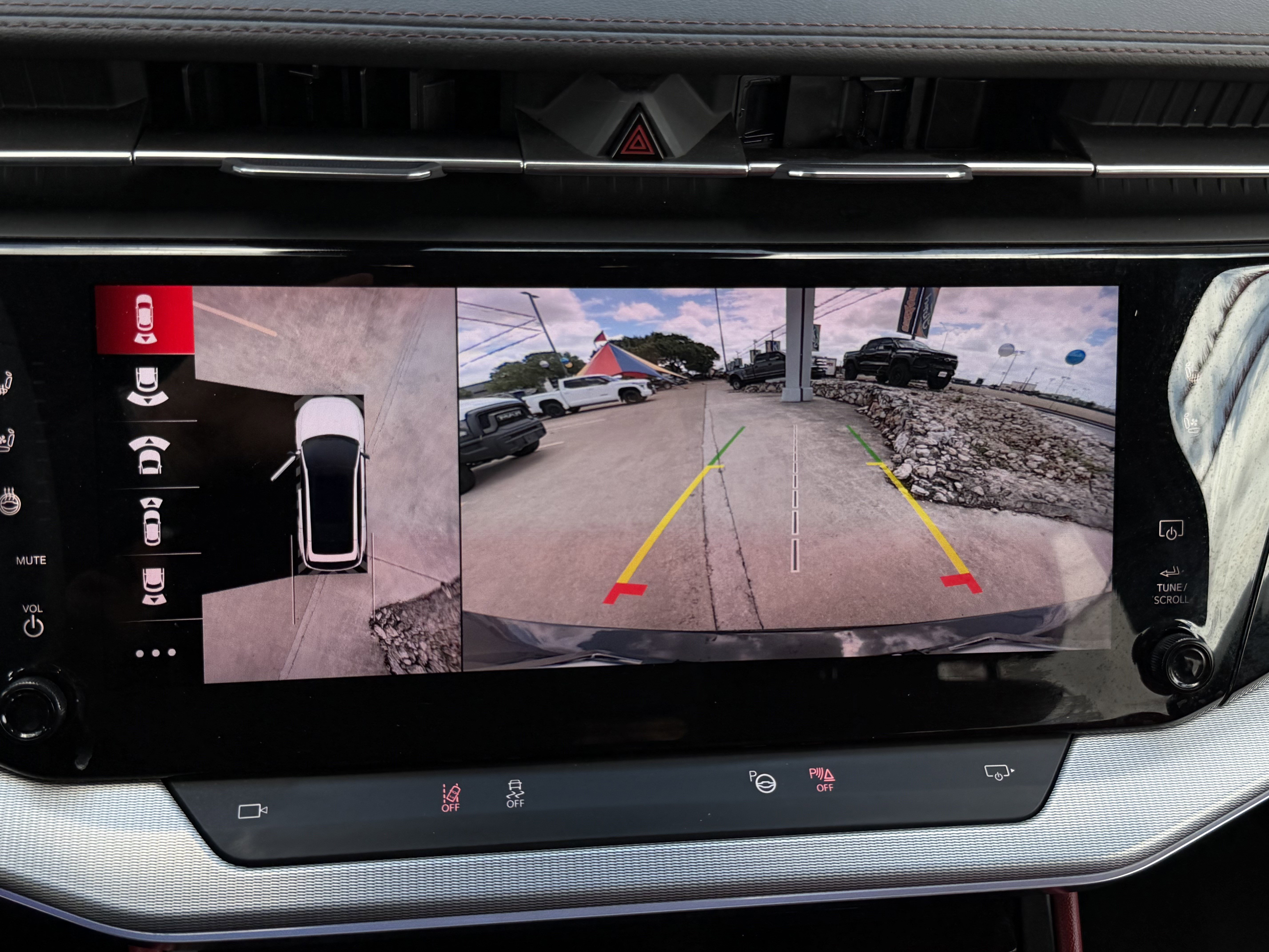 Used 2024 Jeep Wagoneer Launch Edition image 26