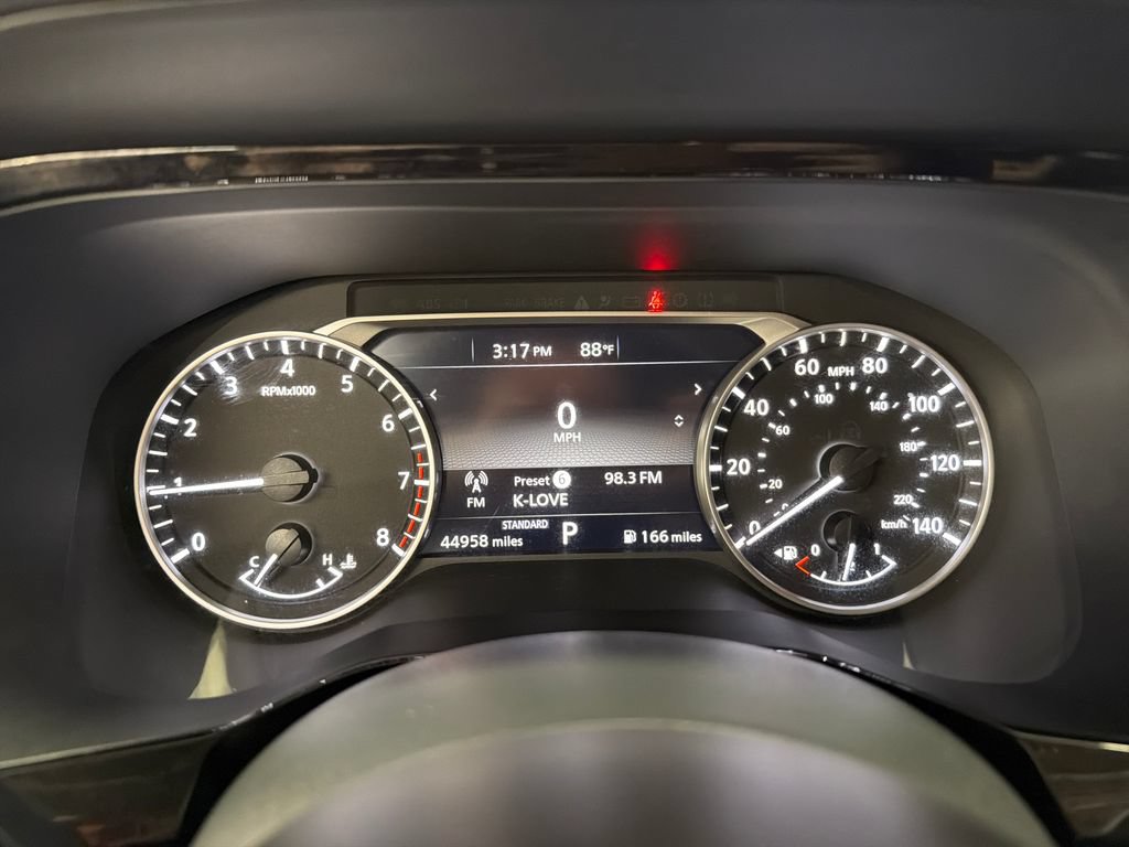 Used 2025 Nissan Pathfinder SV FWD image 23