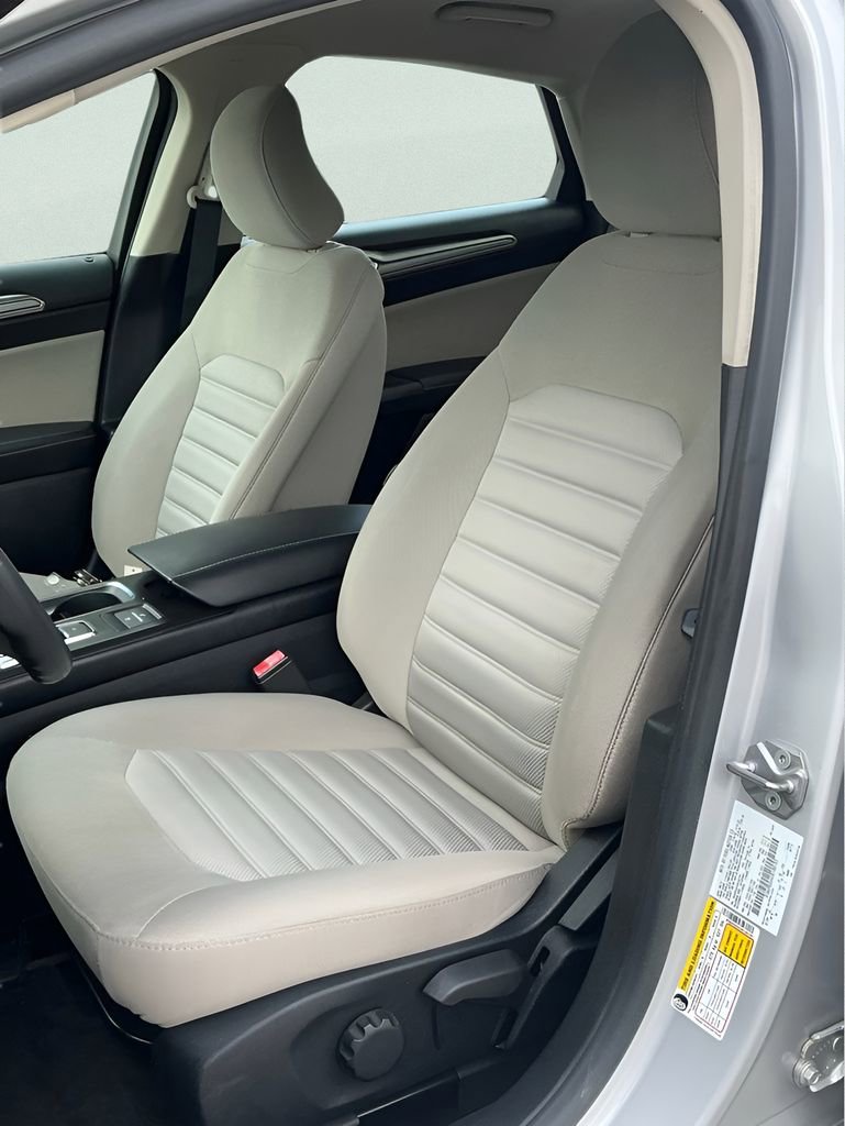 Certified 2018 Ford Fusion S image 30