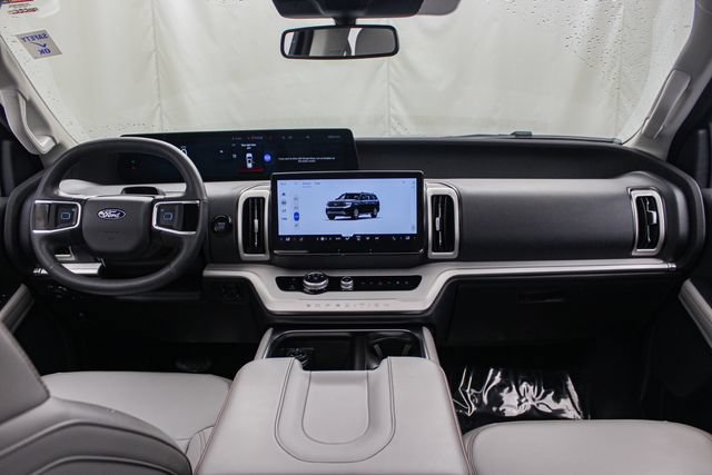 Certified 2025 Ford Expedition Active AWD/4WD image 27
