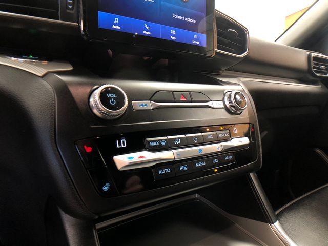 Certified 2020 Ford Explorer XLT w/ Equipment Group 202A AWD/4WD image 17