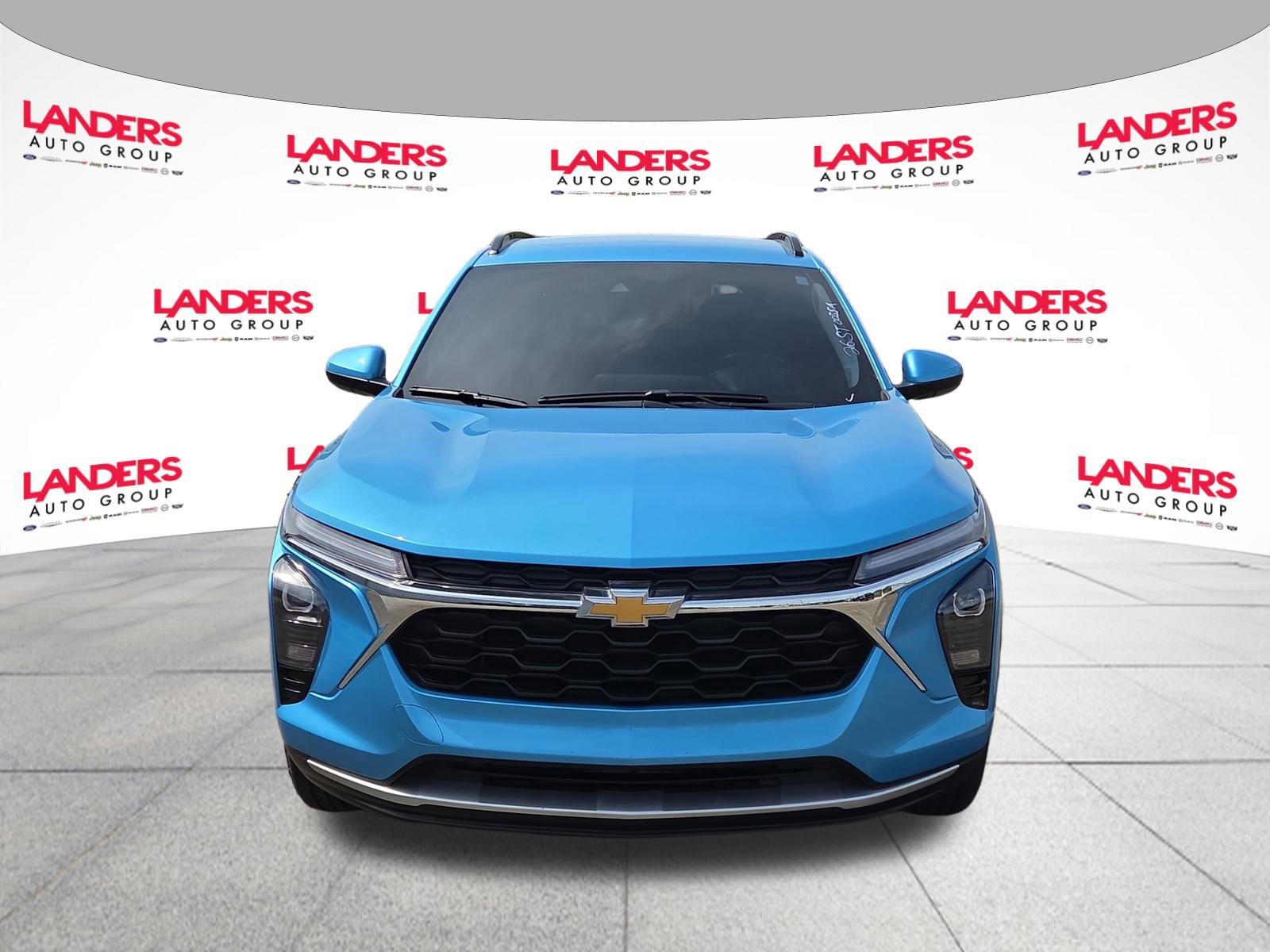 Used 2025 Chevrolet Trax LT w/ Driver Confidence Package FWD image 8