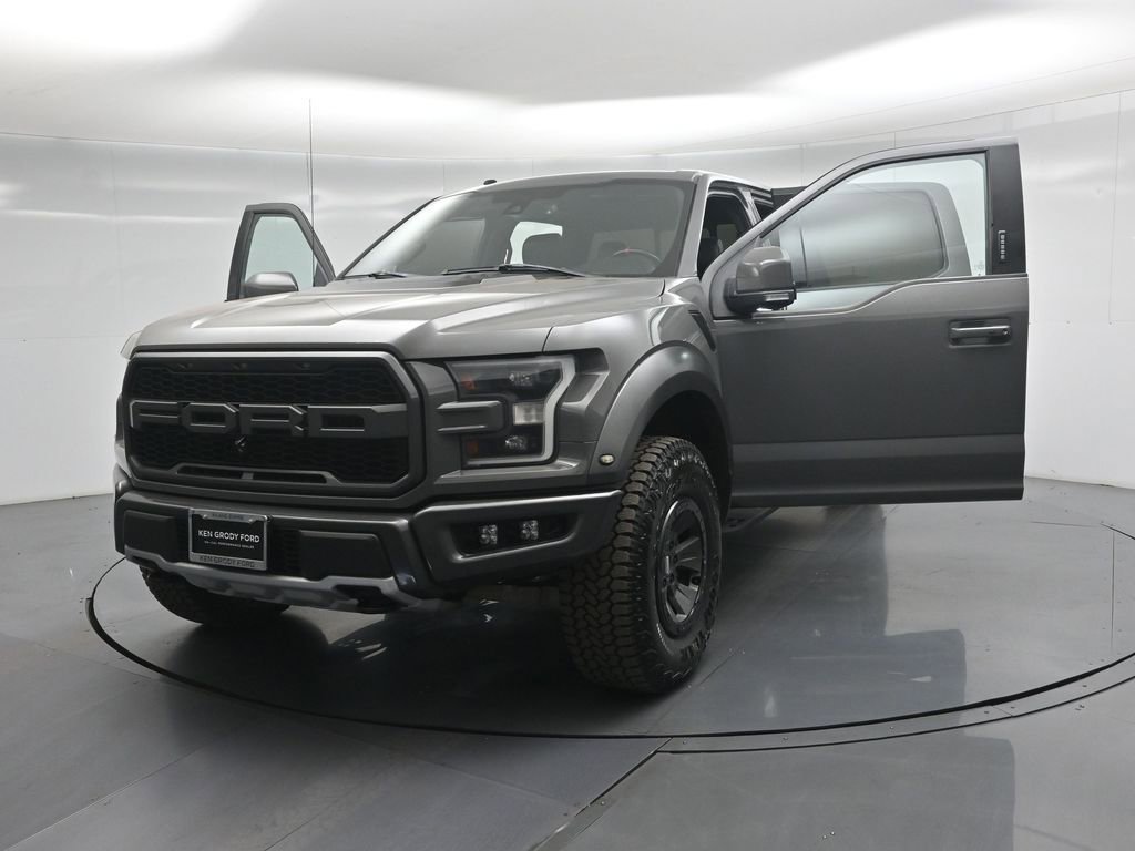 Certified 2018 Ford F150 Raptor w/ Equipment Group 802A Luxury AWD/4WD image 33